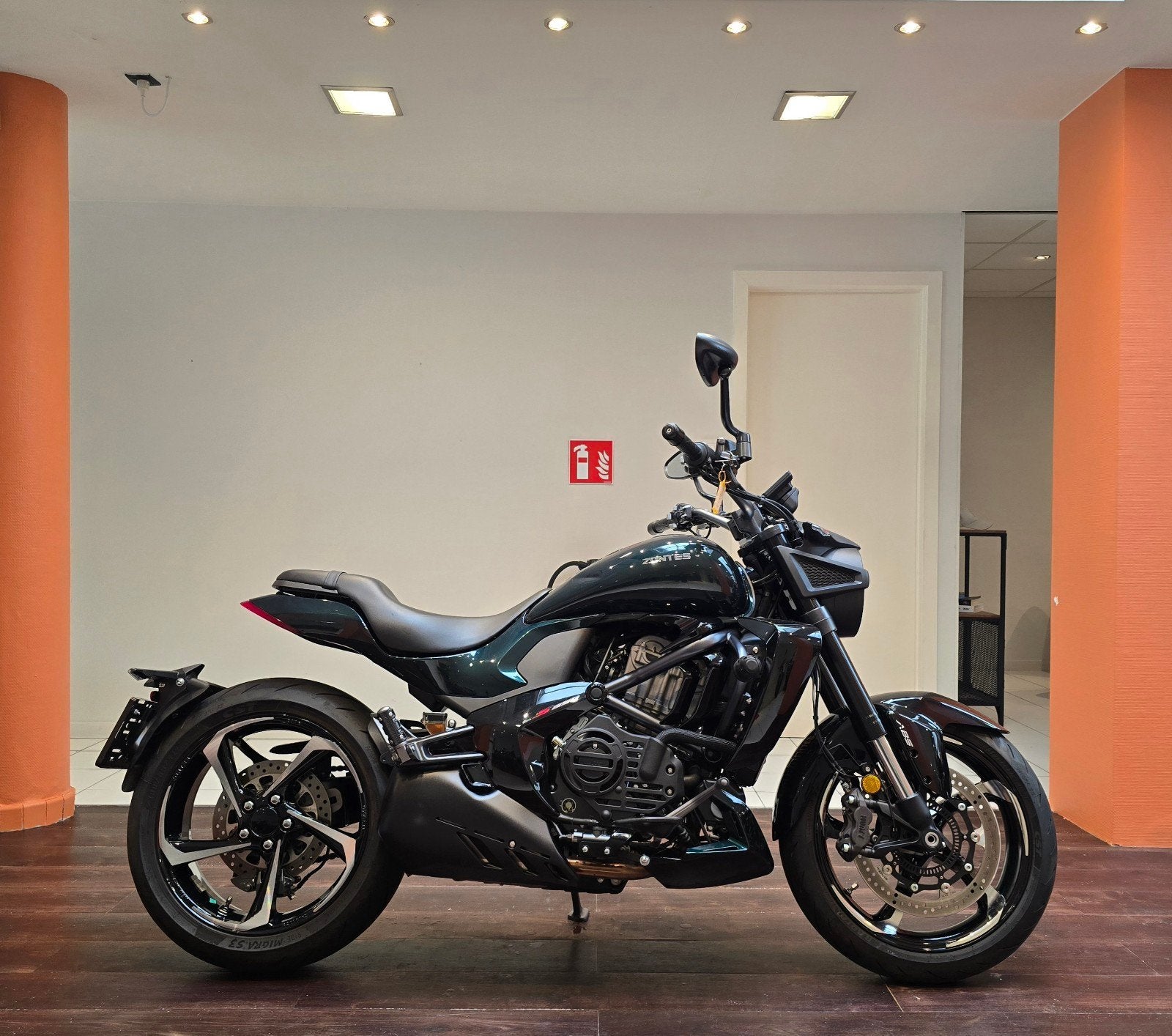 Zones 350 S**2024**2.383km**, Motoren, Motoren | Overige merken, Bedrijf, ABS, Ophalen