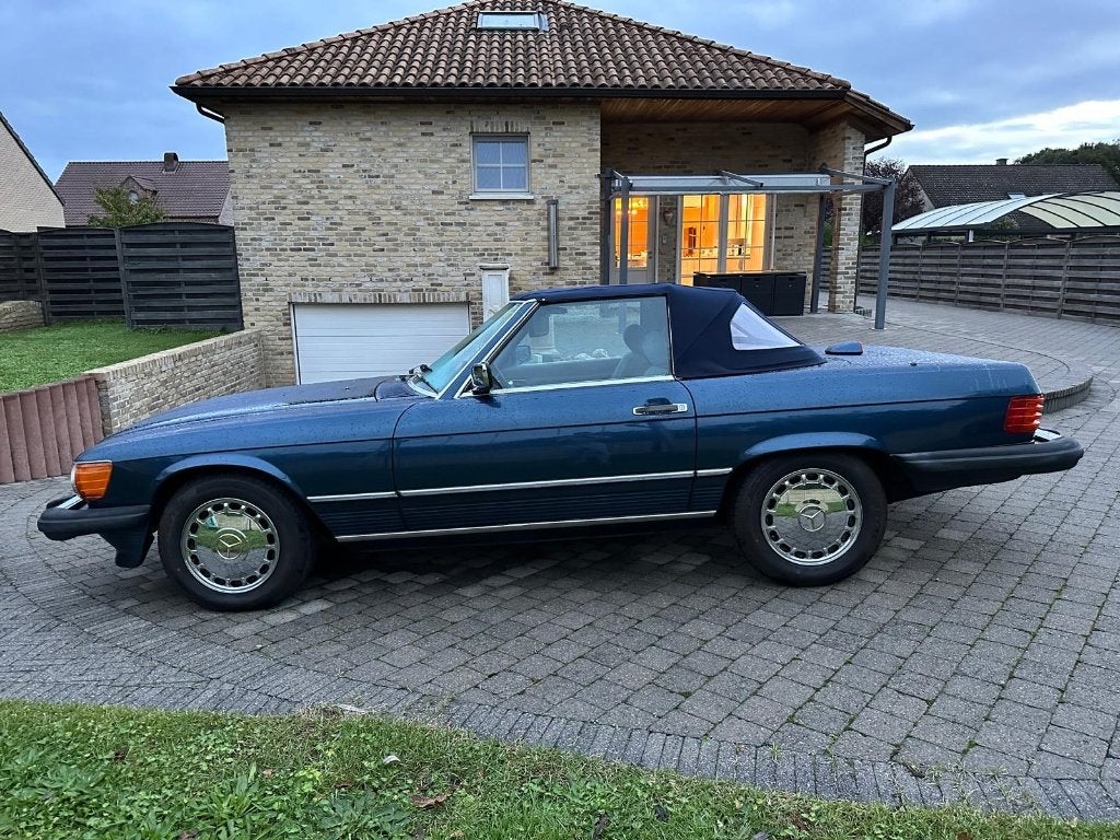 Mercedes-Benz SL 560, Automaat, Achterwielaandrijving, 5600 cc, 8 cilinders