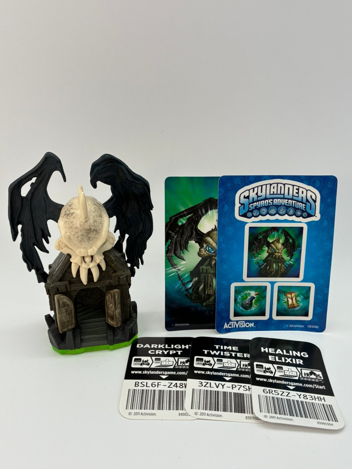 Skylanders Spyro’s Adventure Darklight Crypt + sticker+kaart, Verzenden, Zo goed als nieuw