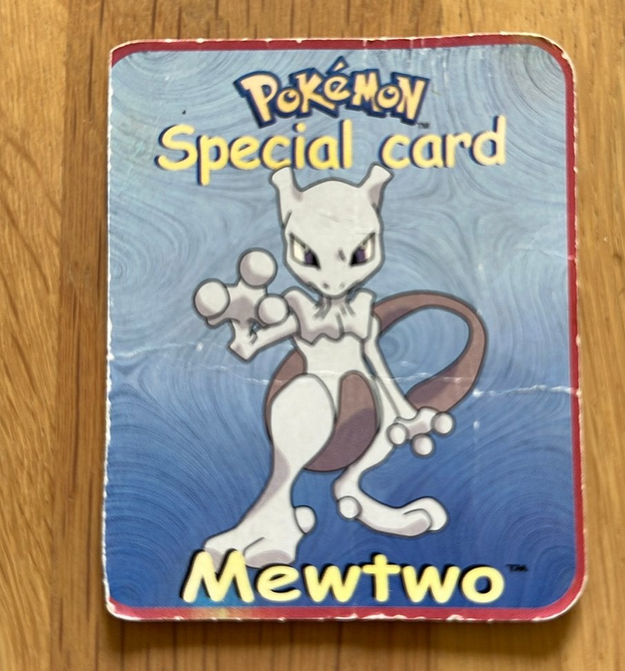 Pokémon special card Mewtwo, Hobby en Vrije tijd, Verzamelkaartspellen | Pokémon, Ophalen of Verzenden, Gebruikt, Losse kaart