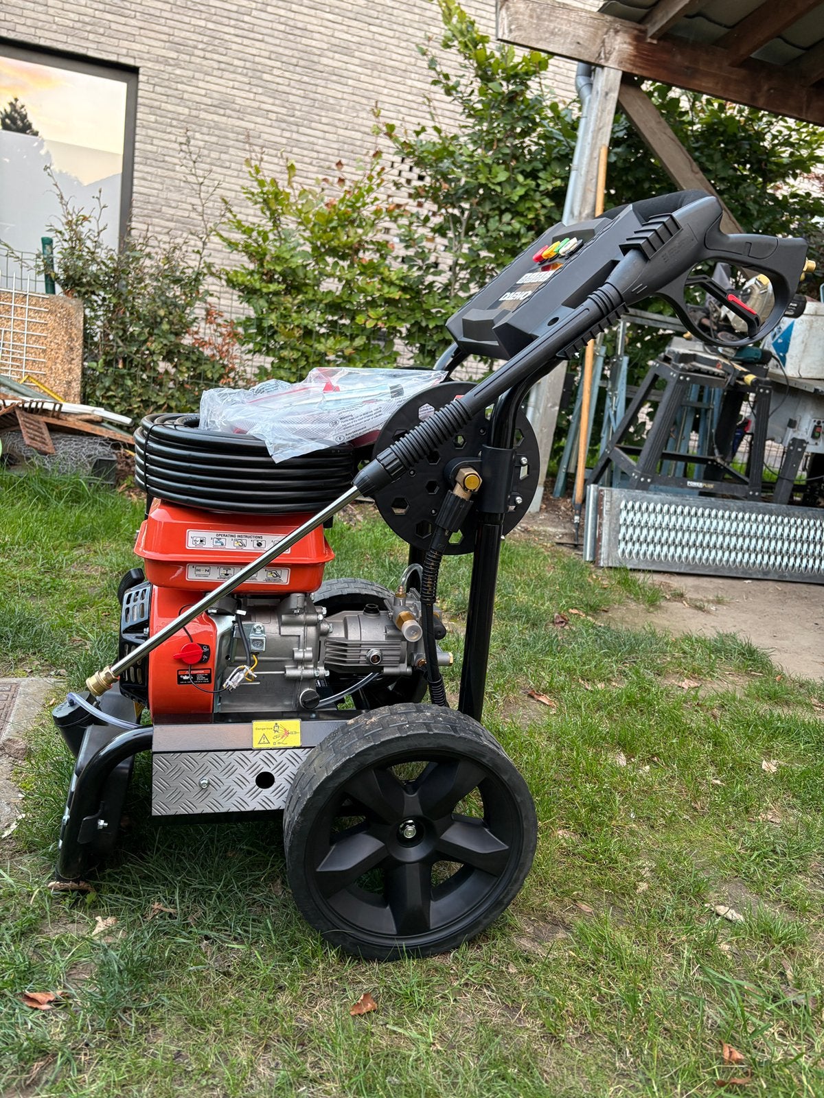 NIEUWE Daewoo hogedrukreiniger, Jardin & Terrasse, Enlèvement, Neuf, Essence, Avec pression d'eau réglable
