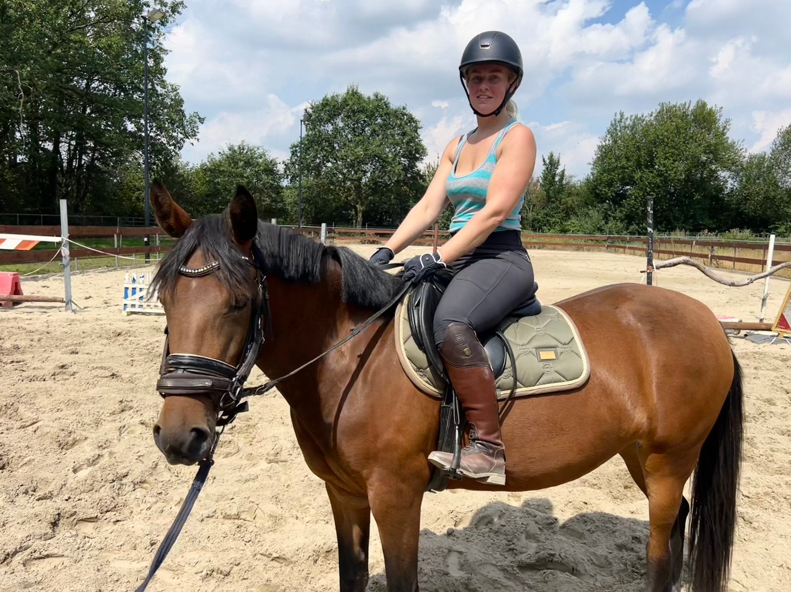 Top brave 3 jarige D-pony merrie zadelmak allrounder, Dressuurpony, Zadelmak, 3 tot 6 jaar, D pony (1.37m tot 1.48m)