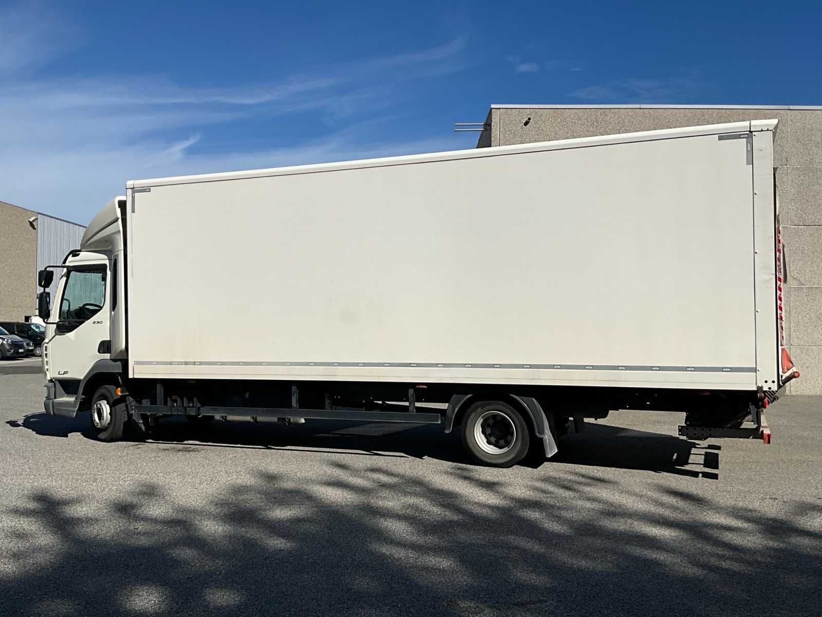 2024 DAF LF 230 FA, Auto's, Automaat, Gebruikt, Euro 6, Bedrijf