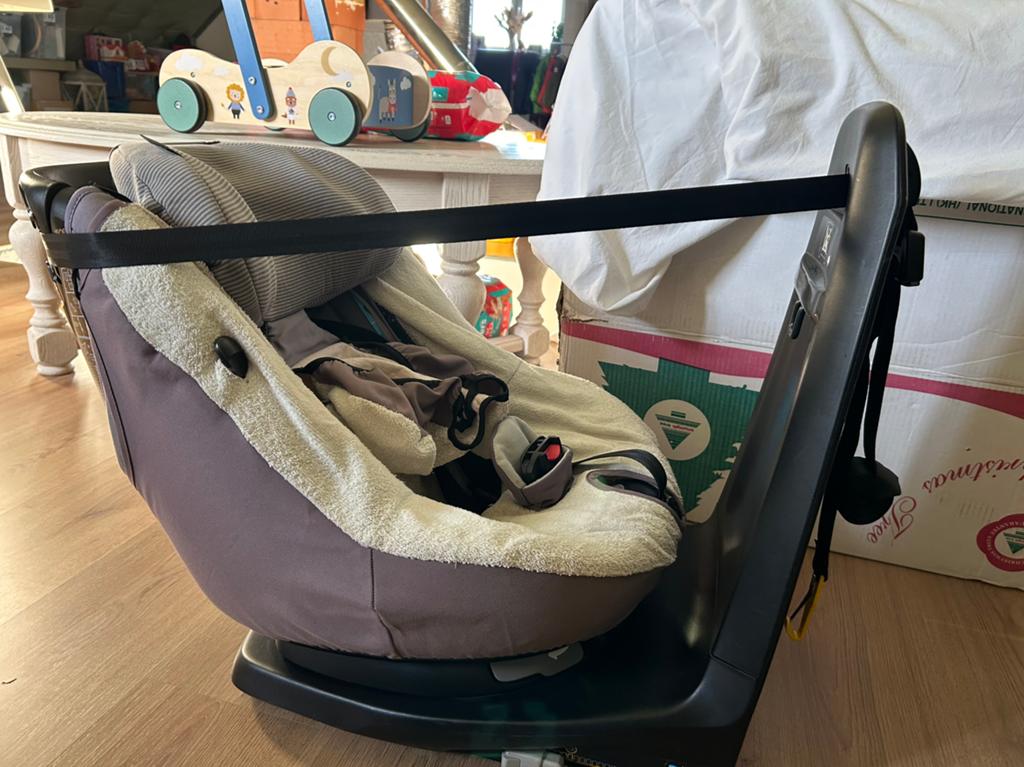 Maxi cosy autostoel met isofix, Ophalen, 0 t/m 18 kg, Zo goed als nieuw, Isofix