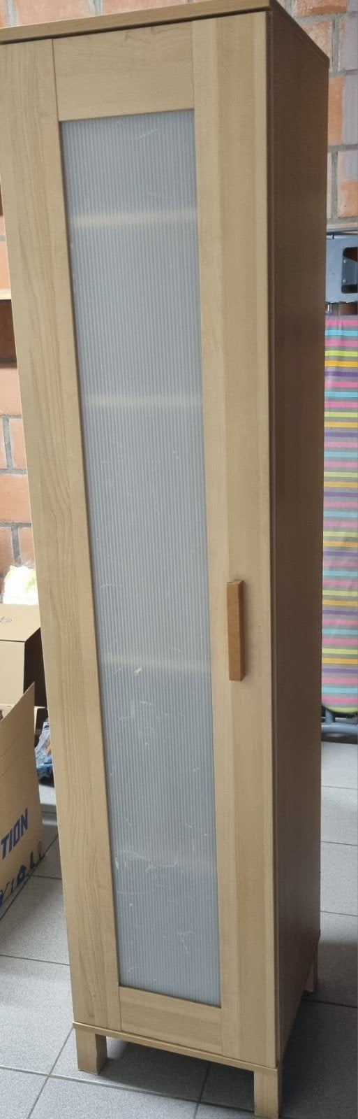 Armoire Ikea en bon état dimensions h180 p40  L40, Enlèvement