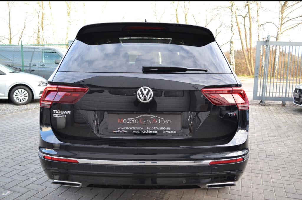 Volkswagen TIGUAN R-LINE (7 zitplaatsen), Auto's, Automaat, 1498 cc, 1655 kg, Leder