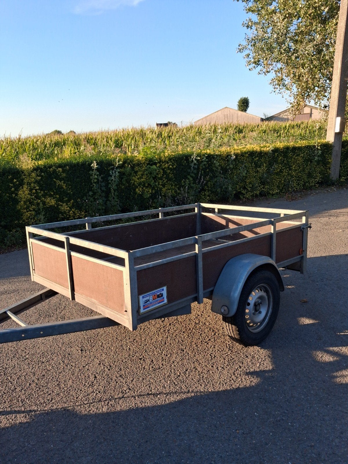 TE HUUR: Aanhanger enkelas 750kg 2m05 x 1m30. Scherpe prijs!, Enlèvement