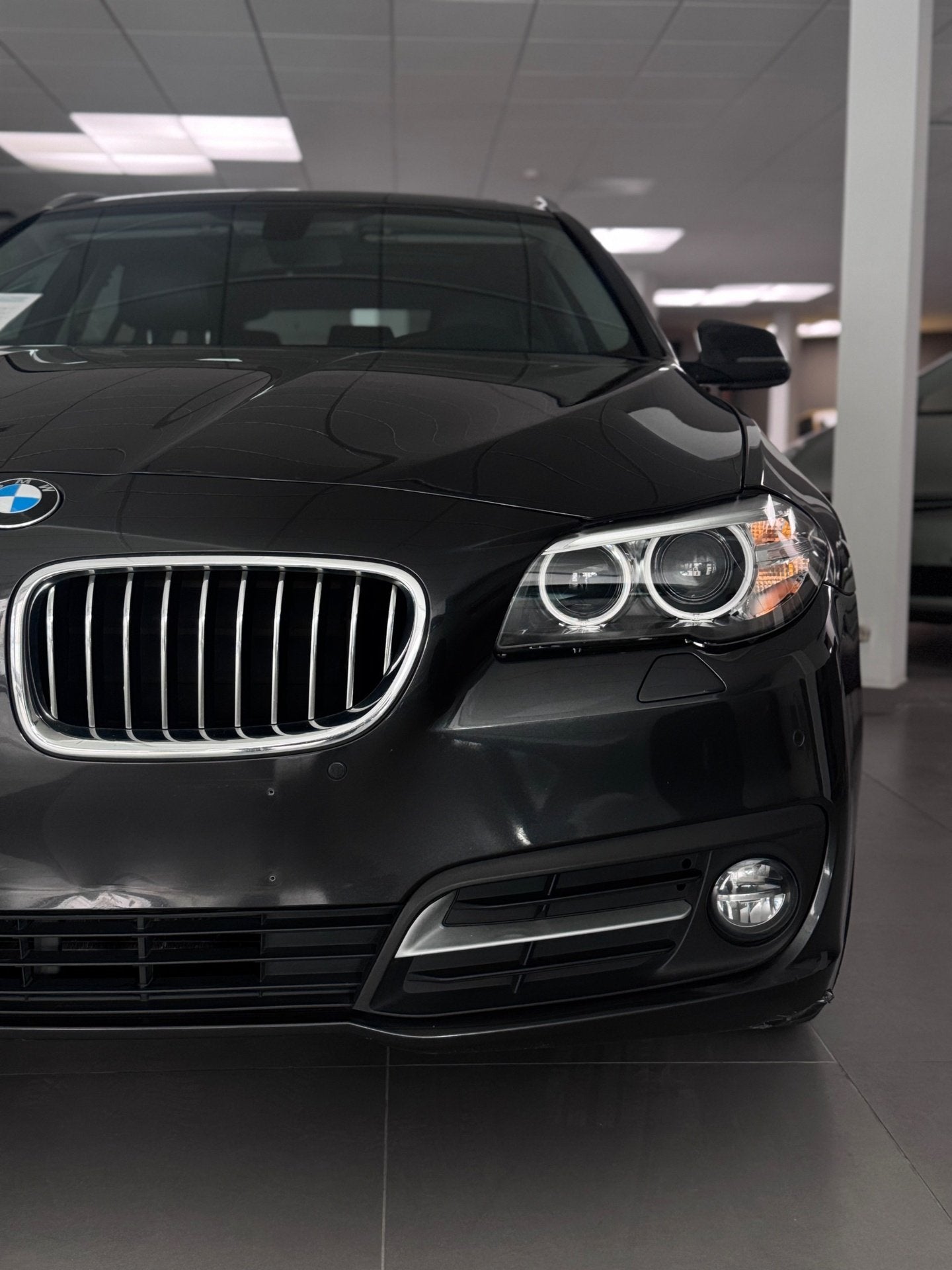 BMW 528 Benzine |Automaat|Garantie|Panoramadak, Autos, Euro 6, Entreprise, Entretenue par le concessionnaire, Noir