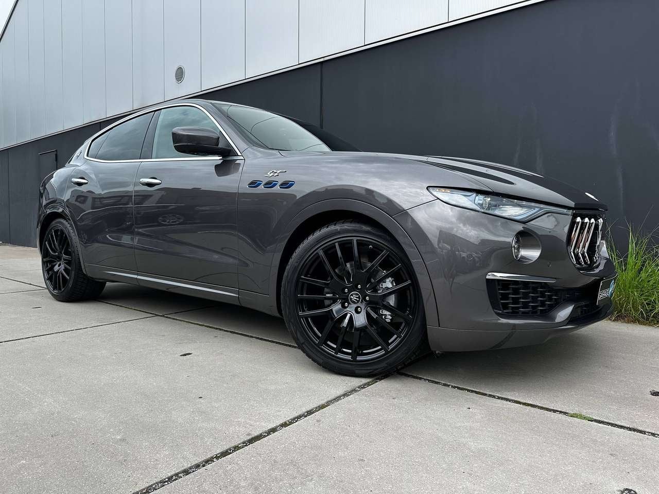 Maserati Levante Levante 2.0 L4 mHEV GT *LEDER*PANO DAK*MEM, Autos, 0 kg, Argent ou Gris, Achat, Euro 6