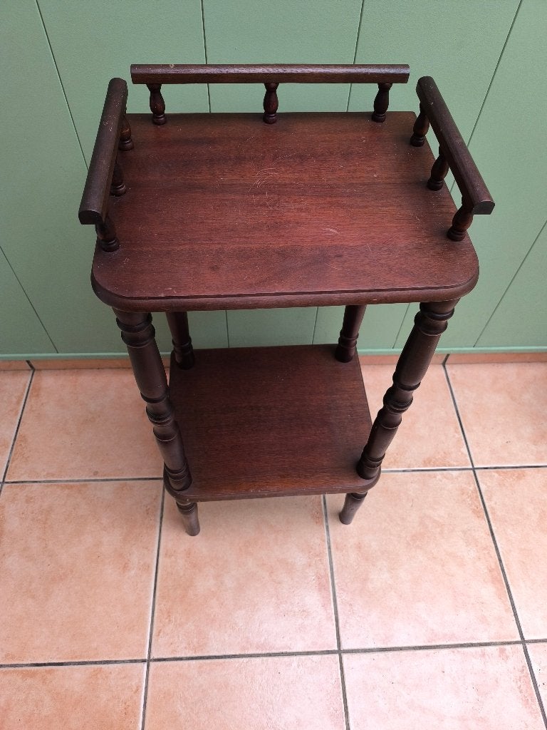 Meuble de telephone, Ophalen