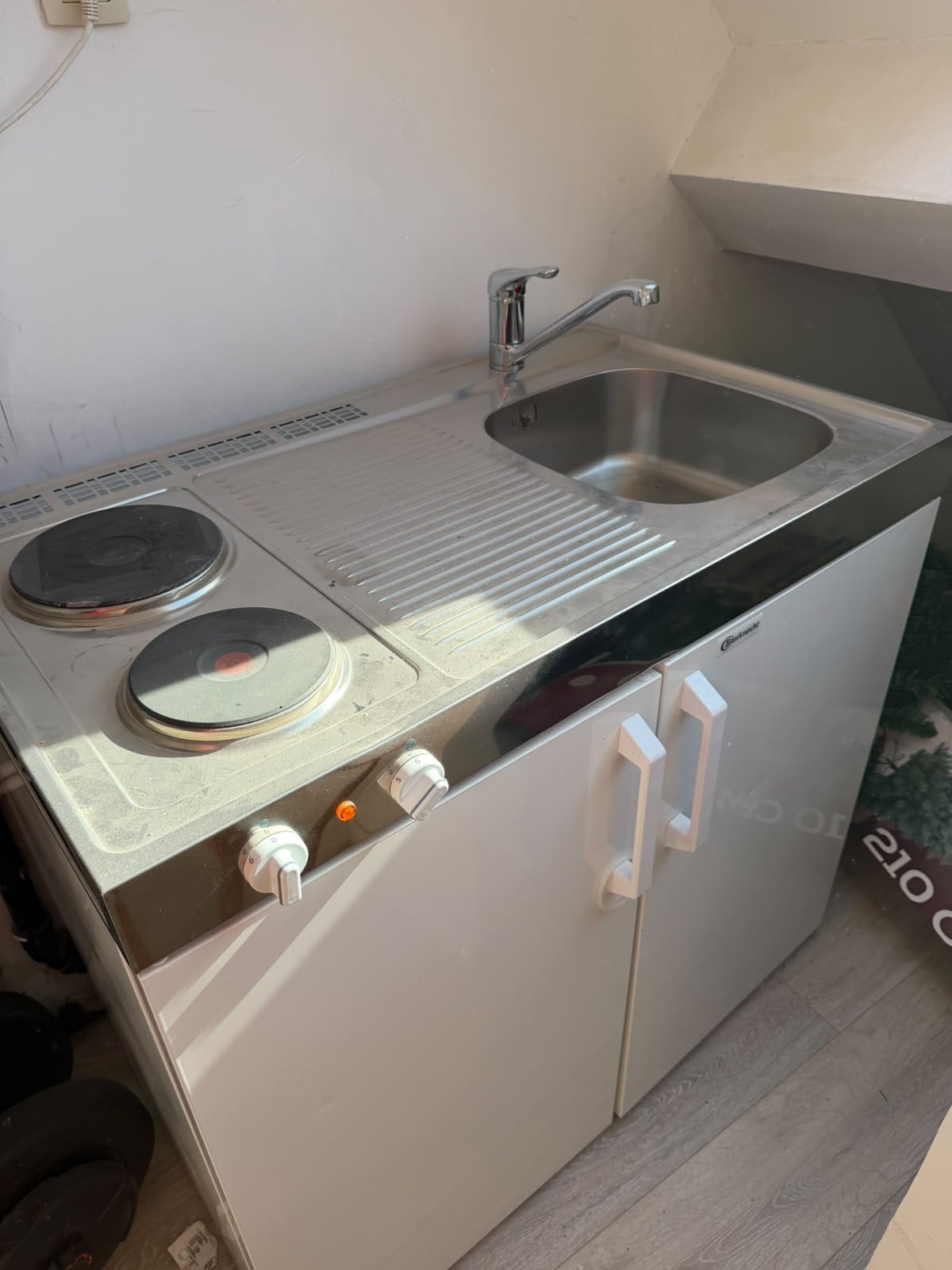 Kitchenette, Enlèvement, Comme neuf