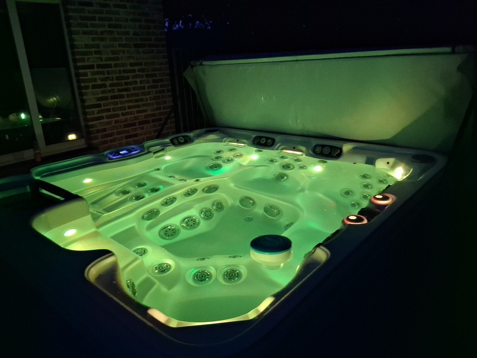 jacuzzi Artesian spas, Ophalen
