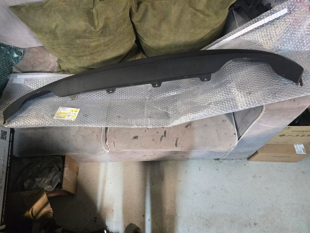 Diffuseur de pare-chocs arri re pour Skoda Octavia 4 Combi 2, Infoline@skoda-auto.cz, Arrière, Pare-chocs, Tr. Vaclava Klementa 869
293 01  Mlada Boleslav, CZ