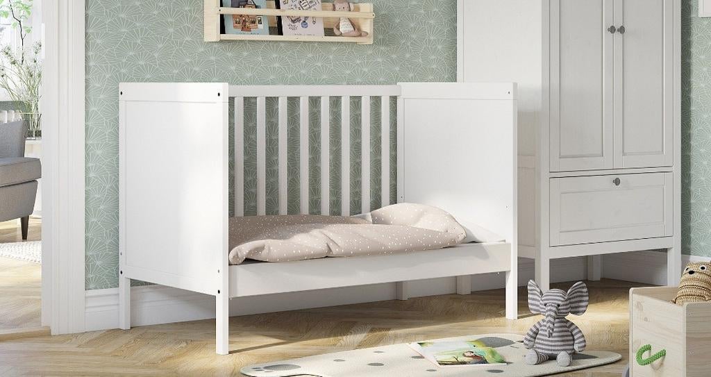 IKEA SUNDVIK Babybedje, wit, 60x120 cm + matras, Kinderen en Baby's, Ophalen, Gebruikt, Minder dan 140 cm, Matras