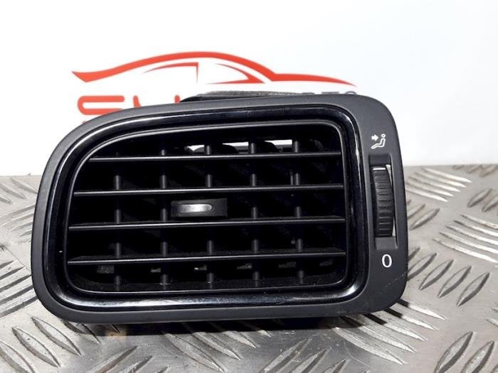 Grille aération tableau de bord d'un Volkswagen Polo, Volkswagen, -, 3 mois de garantie, Utilisé