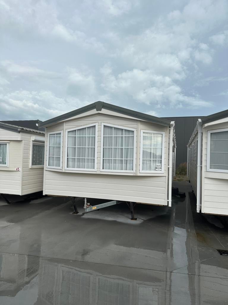 OCC DEPOT 11 NEW HAMPTON 1100x400/2 UNITÉ DE LUXE SPACIEUSE, Jusqu'à 6