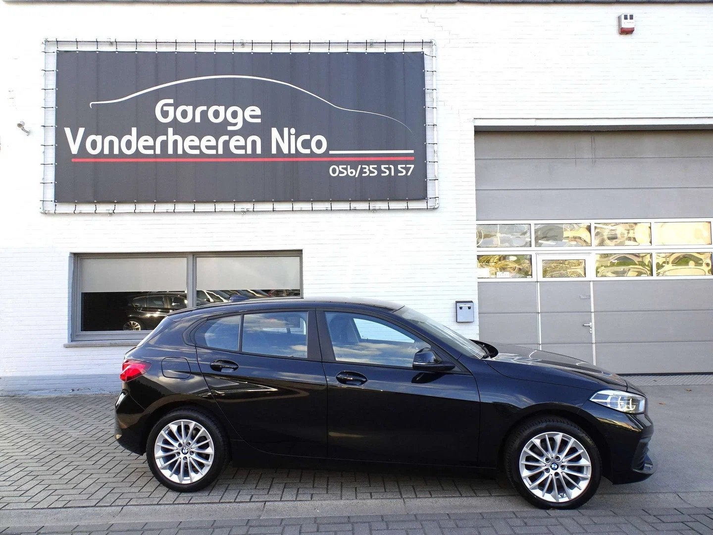 BMW 1 Serie 118 iA 5d. CARPLAY,CAMERA,FULL LED,VIRTUAL,CRUIS, Auto's, Gebruikt, 136 pk, Zwart, Bedrijf
