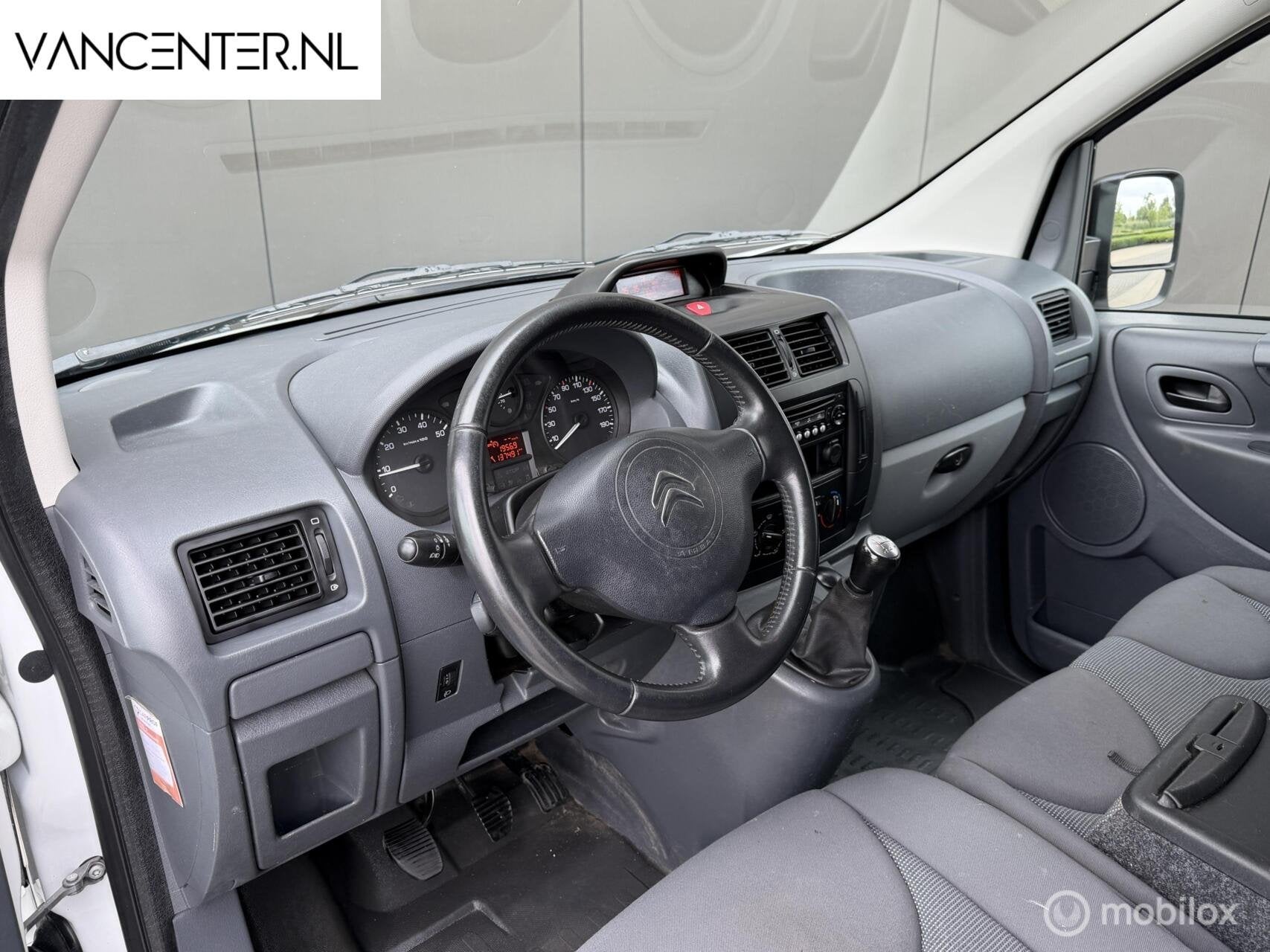 Citroen Jumpy bestel 1.6 HDI 90PK NIEUWE APK Airco Trekhaak, Auto's, Bestelwagens en Lichte vracht, Voorwielaandrijving, Stof