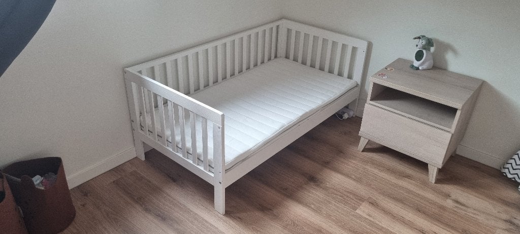 Peuterbed Petite Amelie 140x70cm, Kinderen en Baby's, Kinderkamer | Bedden, Ophalen, Gebruikt, 140 tot 160 cm, 70 tot 85 cm