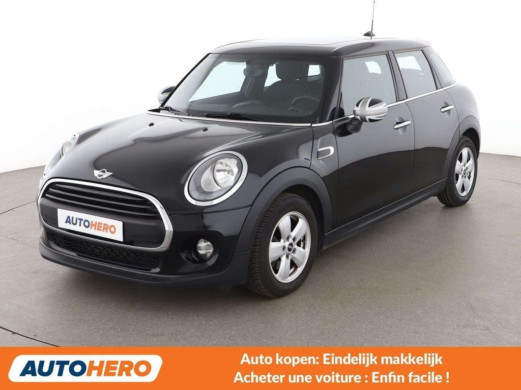MINI One One (bj 2015), Auto's, Mini, Voorwielaandrijving, 75 kW, Stof, Gebruikt
