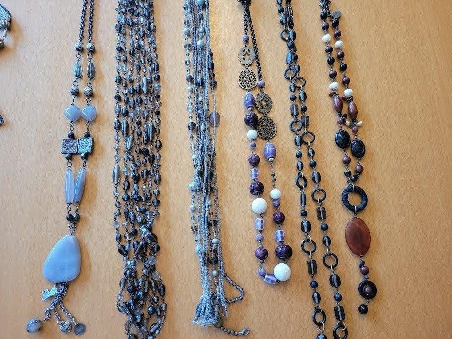 6 luxe fantasie kettingen juwelen, Met hanger, Ophalen of Verzenden, Zo goed als nieuw, Steen of Mineraal
