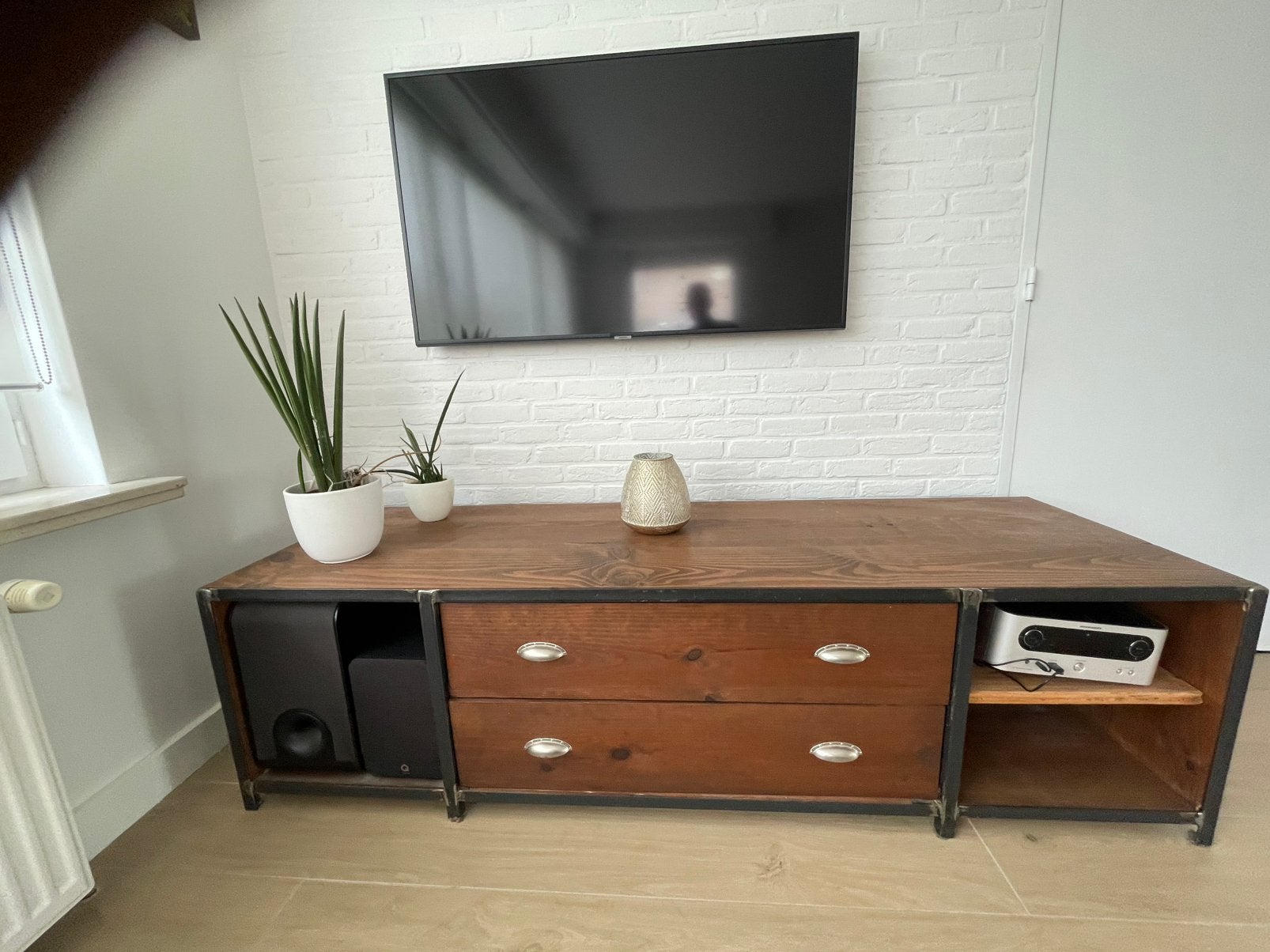 Tv kast en salontafel in gietijzer en eiken blad, Ophalen, Gebruikt