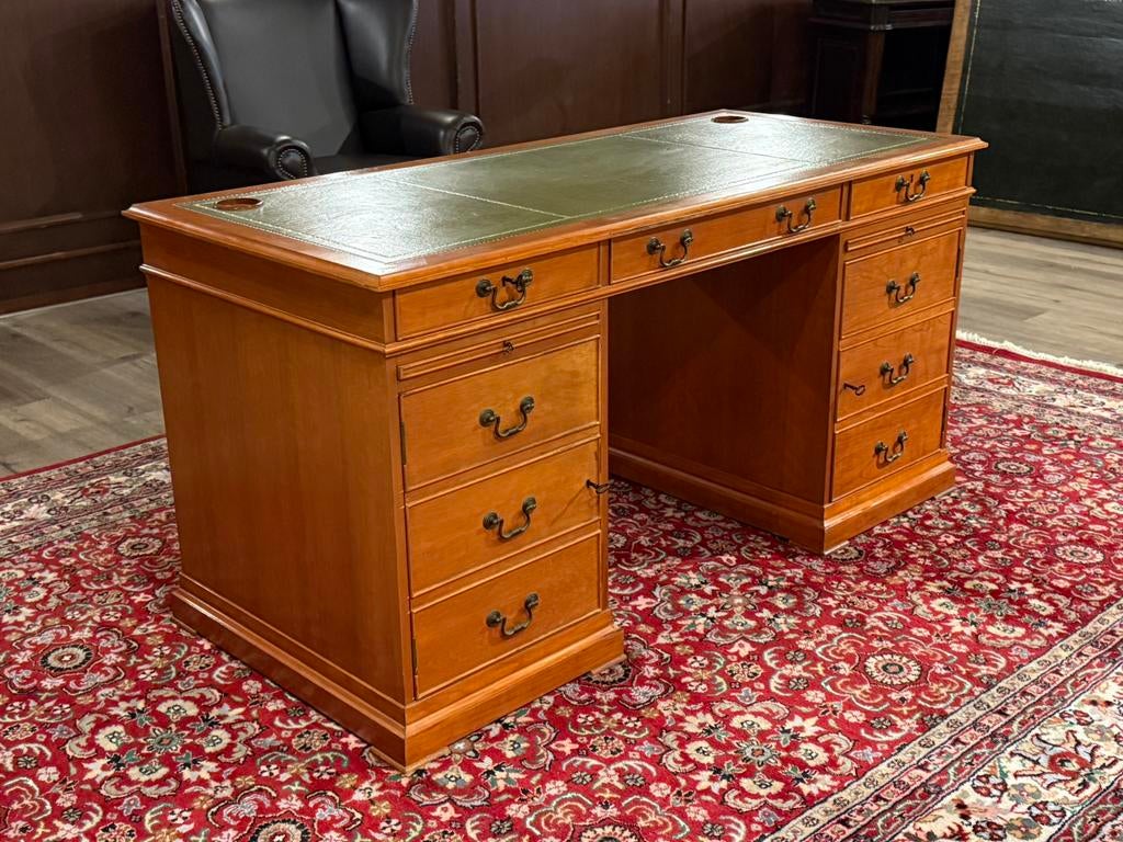 Klassiek Engels bureau #651, Huis en Inrichting, 155 cm, Hout, Ophalen of Verzenden, Zo goed als nieuw