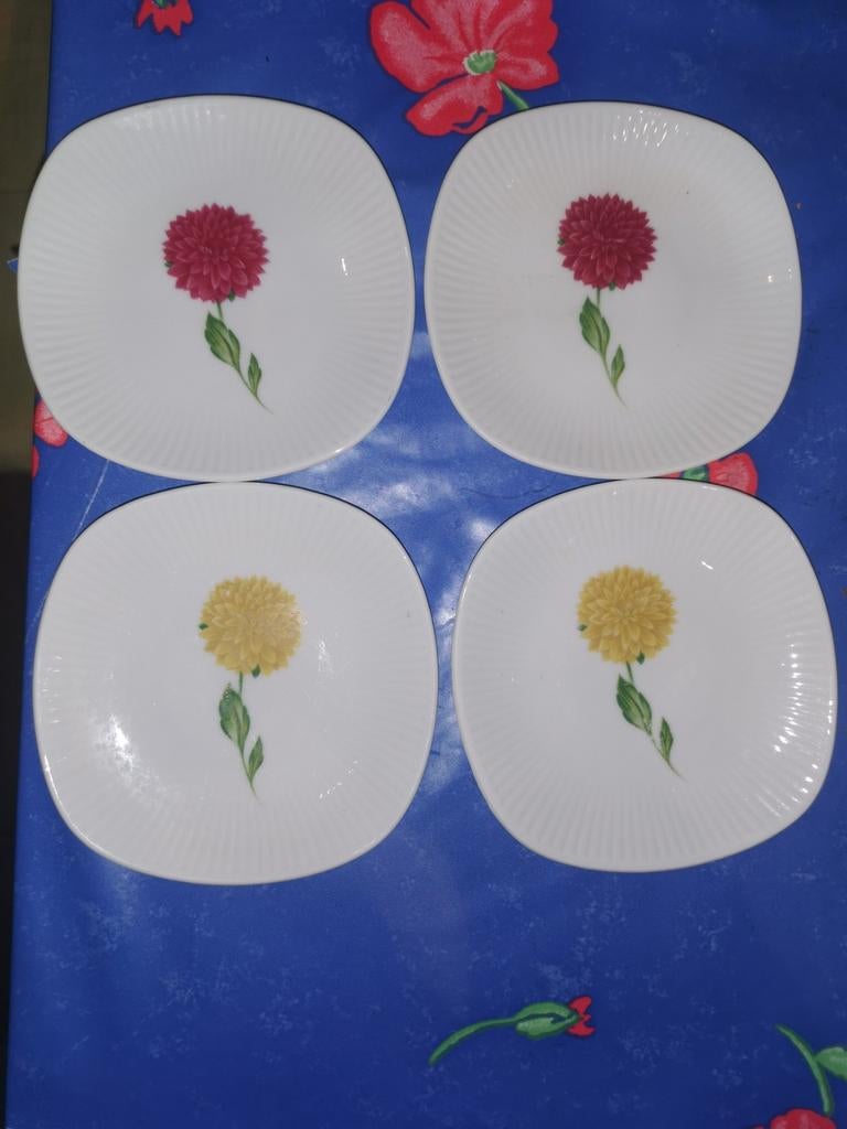 Set van 4 onderzetters met bloemenmotief, Huis en Inrichting, Ophalen of Verzenden, Gebruikt, Glas of Kopje