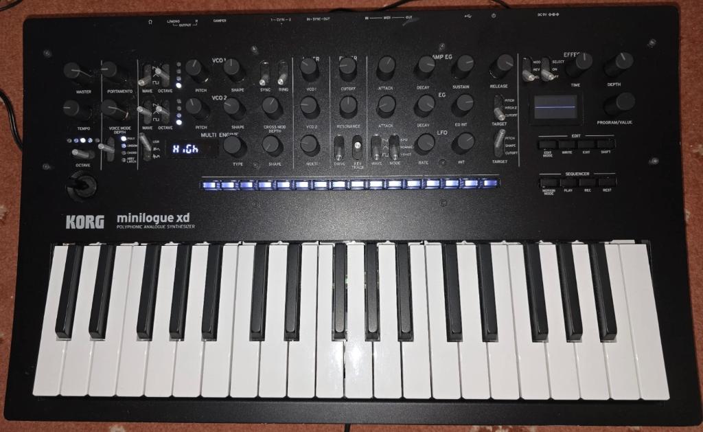 Synthétiseur analogique polyphonique Korg Minilogue XD, Musique & Instruments, Avec valise ou flightcase, Utilisé, Korg, Enlèvement ou Envoi