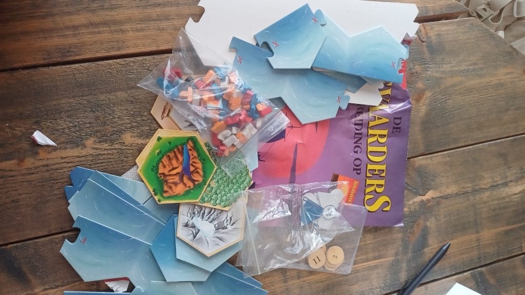 bordspel zgan Catan Zeevaarders houten speelstuk z doos, Hobby en Vrije tijd, Een of twee spelers, Ophalen of Verzenden, Zo goed als nieuw
