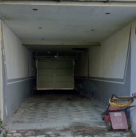 Magazijn/Garage Te Huur in Merksem, Antwerpen (stad)