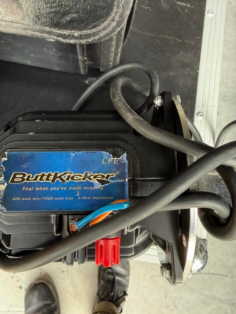 Bud Kicker in ear systeem, Watersport en Boten, Ophalen, Zo goed als nieuw