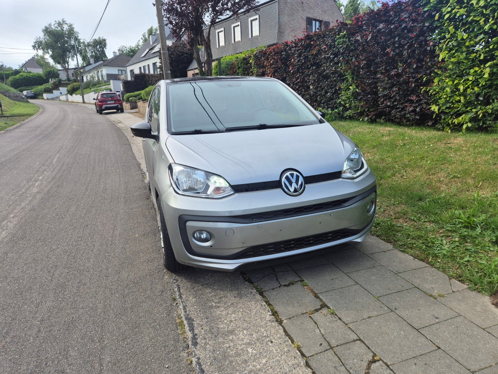 Vw up 70000km essence 2017 avec contrôle technique, Autos, Volkswagen, Achat, Boîte manuelle, Particulier, 3 portes