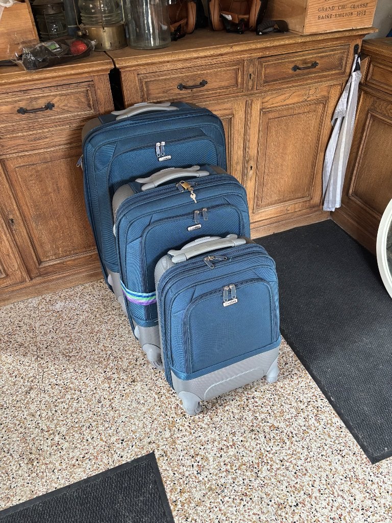 Set de bagages de luxe Valisa 3 pièces bleu pétrole, Enlèvement ou Envoi, Comme neuf, Clé, 55 cm ou plus