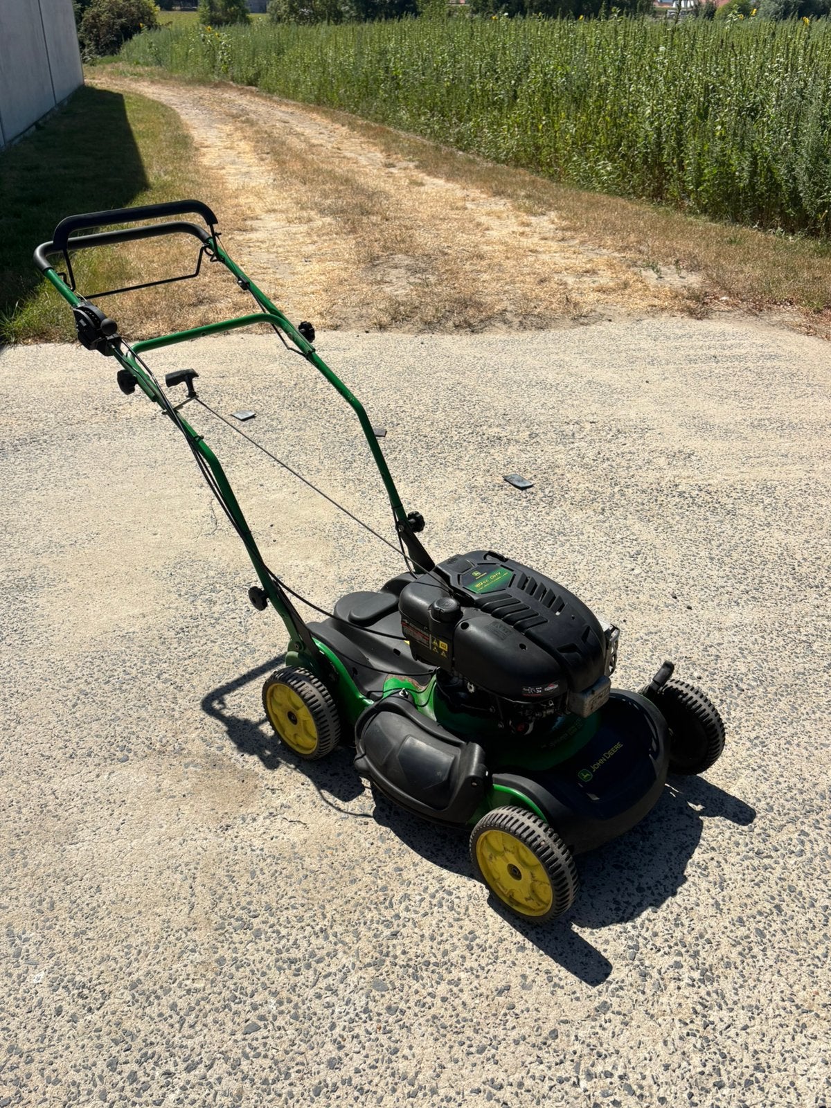 John Deere JS63V mulchmaaier, Enlèvement