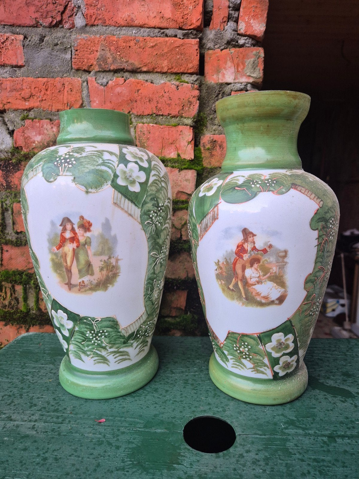 lot van 2 handgeschilderde opaline vazen., Antiek en Kunst, Ophalen of Verzenden