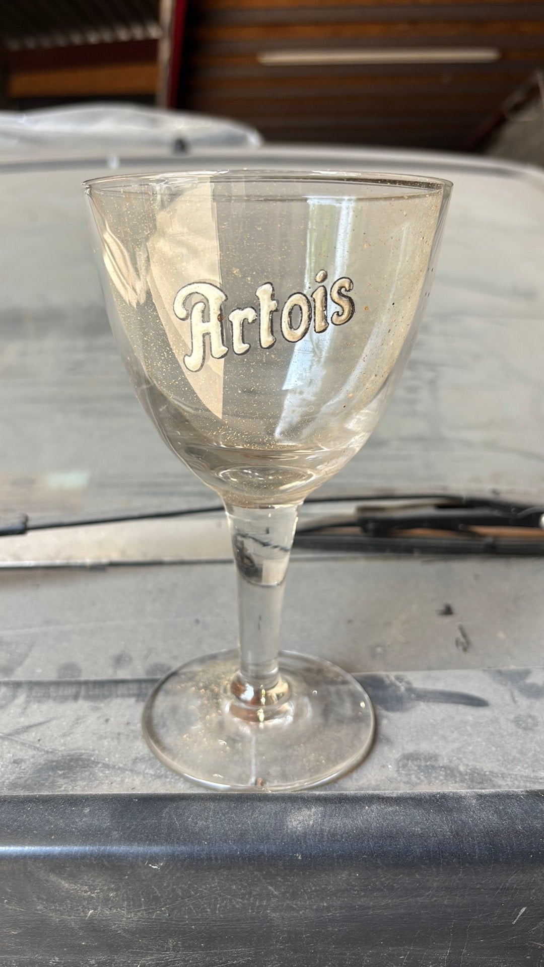 Artois, Enlèvement, Comme neuf