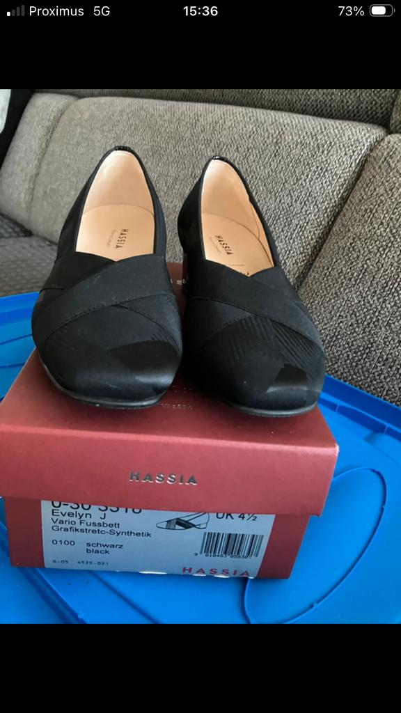 Pumps van Hassia maat 37,5 binnen leder, buiten stof,, Ophalen of Verzenden, Zo goed als nieuw, Pumps