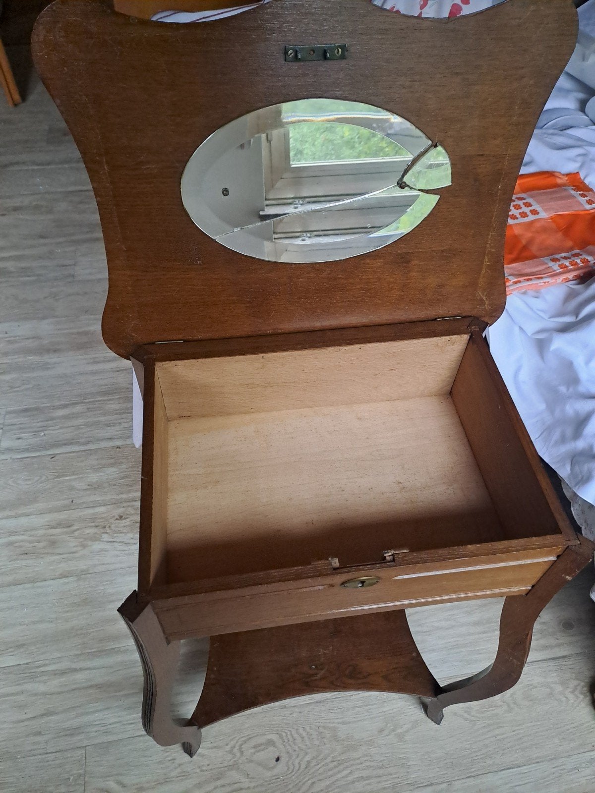 Petit meuble, Enlèvement