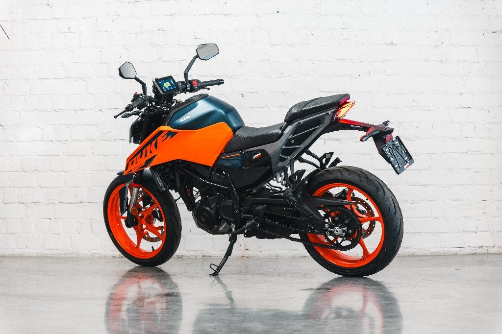 KTM DUKE 125 NAKED BIKE, Entreprise, Occasion, Permis Moto A1 minimum, ABS