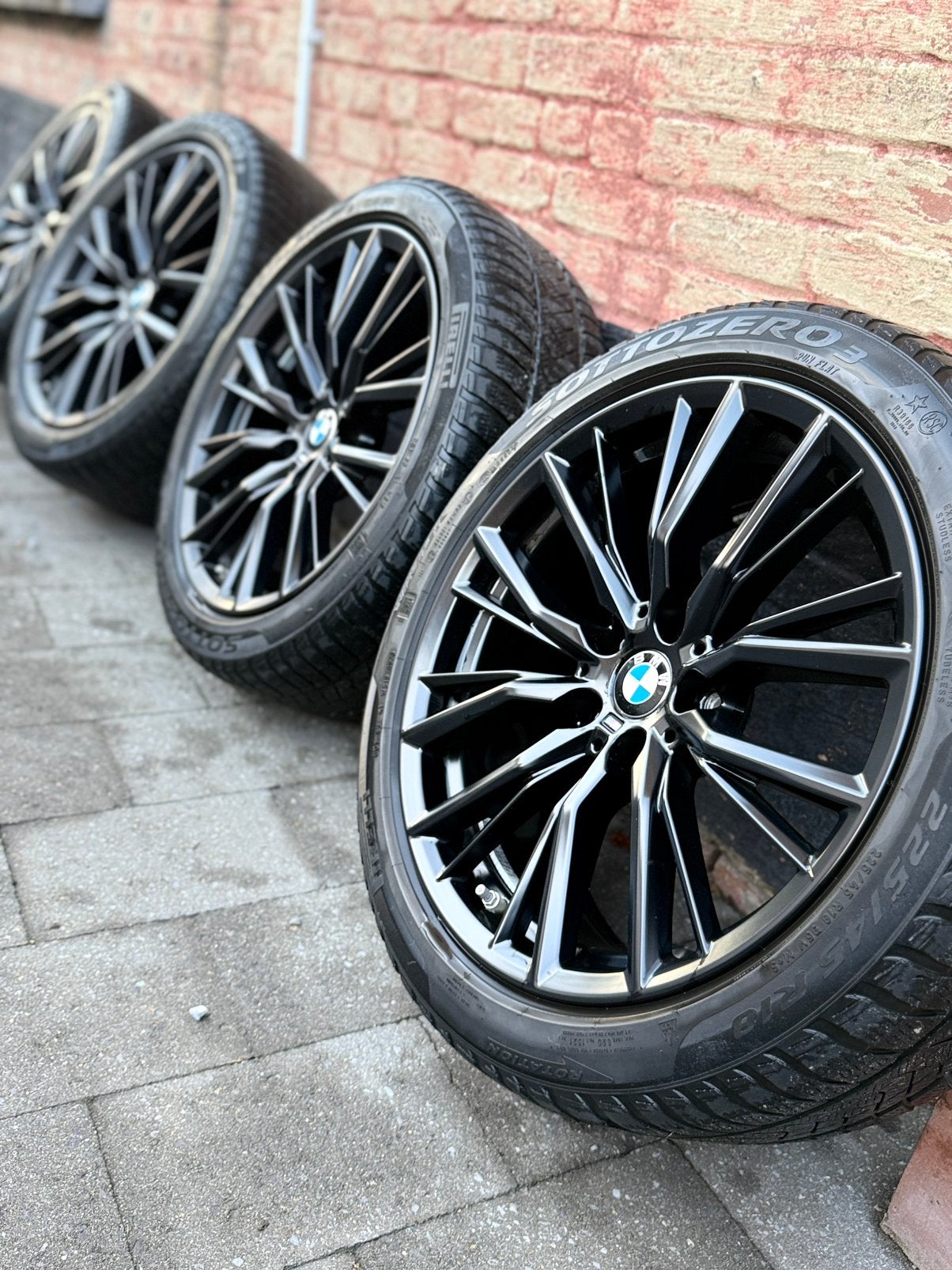 18 inch M velgen origineel bmw M performance winterset, Ophalen, 18 inch, Banden en Velgen, Winterbanden