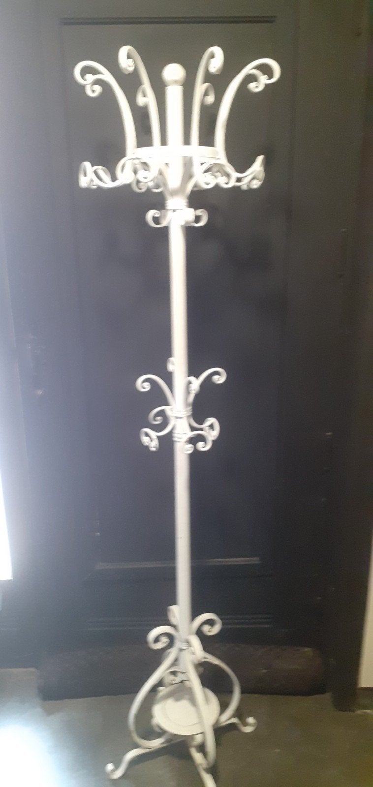 Ancien porte-manteaux en métal., Enlèvement