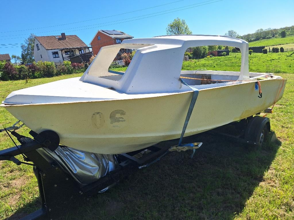 Bateau en cours de rénovation + remorque, Enlèvement, Utilisé