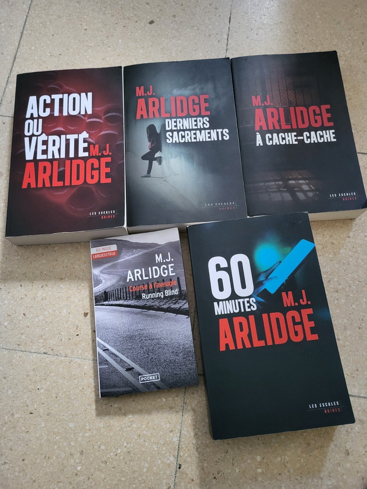 MJ Arlidge, Boeken, Ophalen of Verzenden