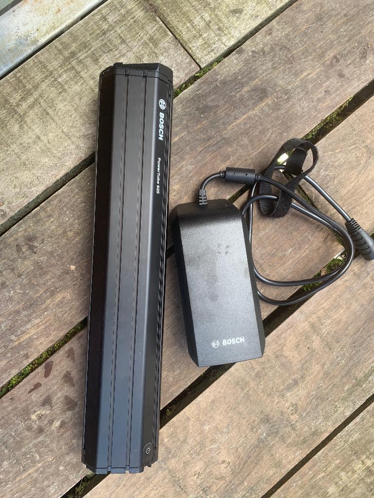 Batterie bosch 625 watts vertical, Vélos & Vélomoteurs, Accessoires vélo | Batteries de vélo, Enlèvement ou Envoi, Neuf