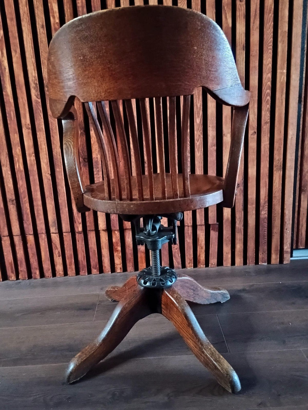 Antieke Milwaukee Chair Co. draaibare bureaustoel – ca. 1910, Enlèvement