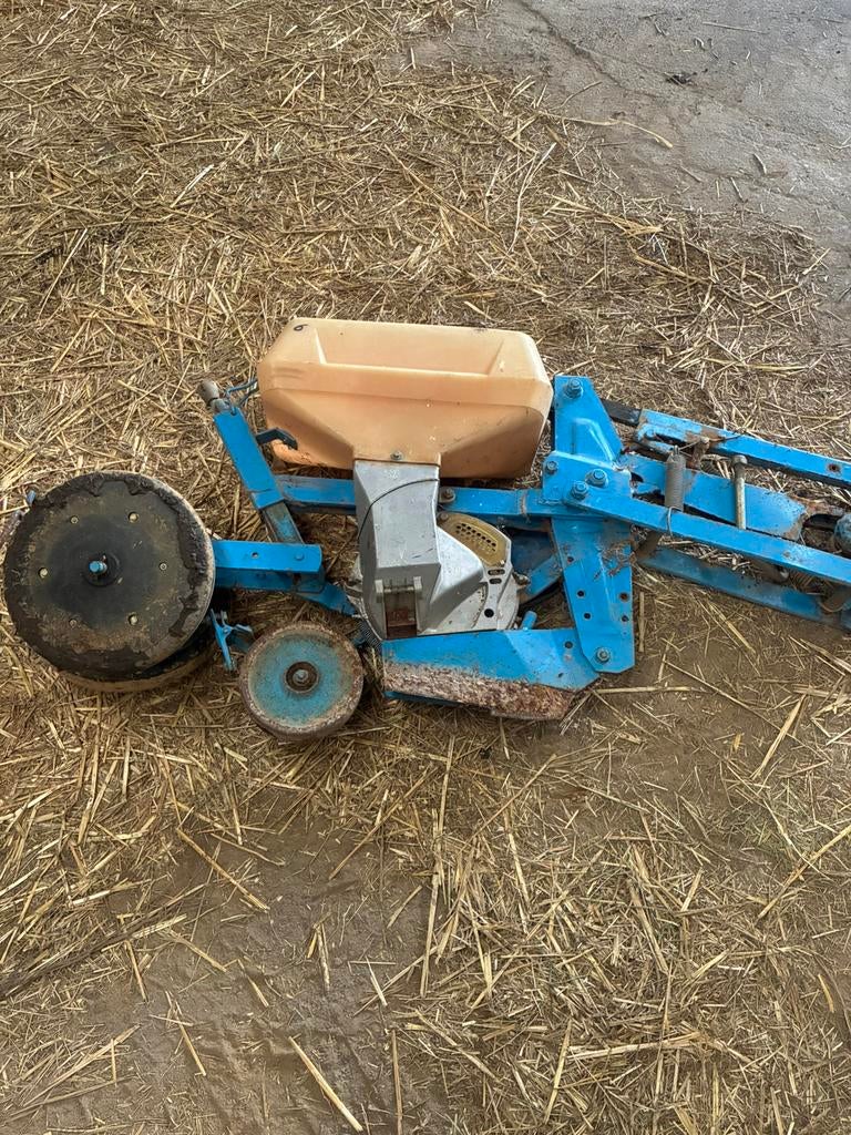 Éléments semoir monosem, Articles professionnels, Agriculture | Outils, Enlèvement