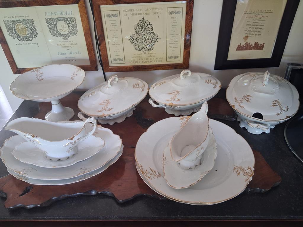 Antieke schotels, Antiek en Kunst, Antiek | Servies compleet, Ophalen
