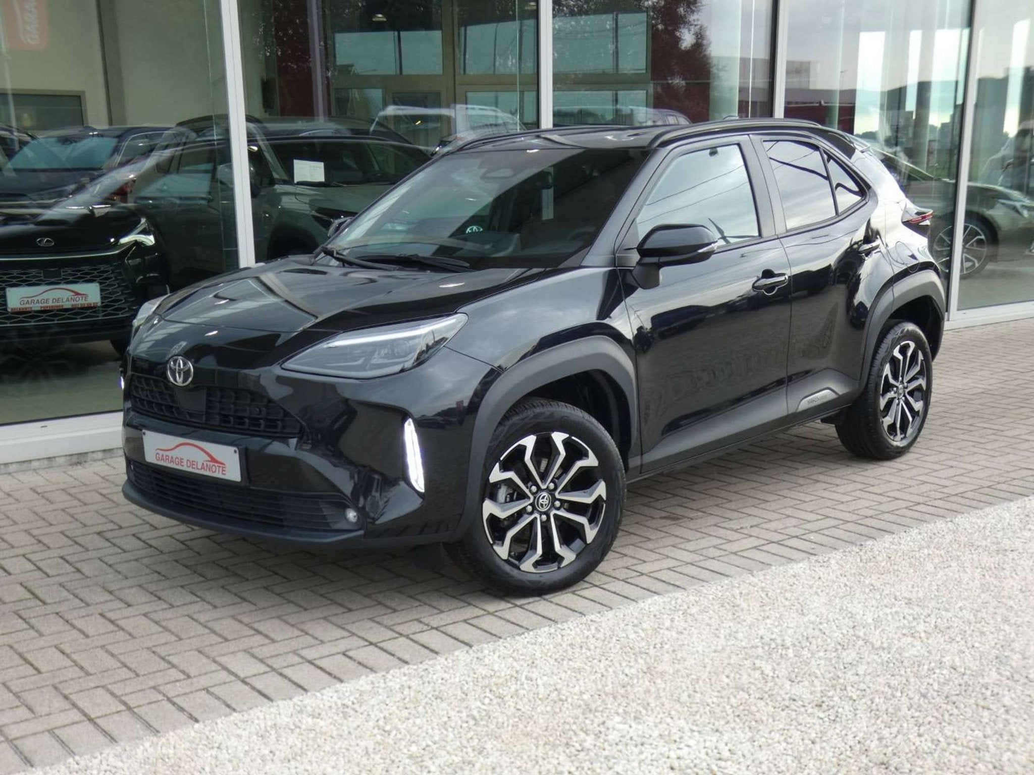 Toyota Yaris Cross Hybrid +Parkeersensoren V&A +Dodehoek +Ze, Stof, Gebruikt, Zwart, 1200 kg