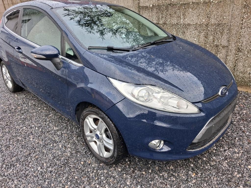 Ford fiesta titanium
1400cc benzine gekeurd voor verkoop, Euro 5, Handgeschakeld, Particulier, Fiësta
